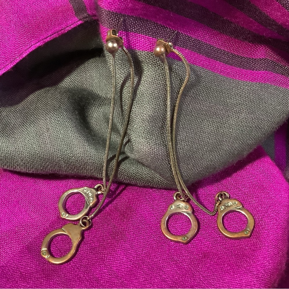 Vintage 90’s Handcuff Earrings